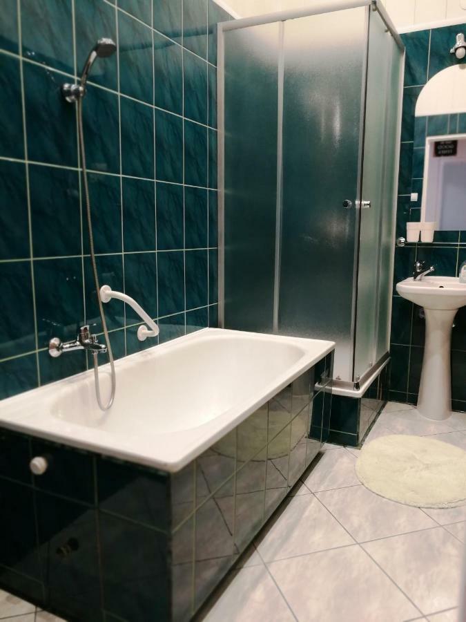 Apartament Jasminowy Lejlighed Kudowa-Zdrój Eksteriør billede